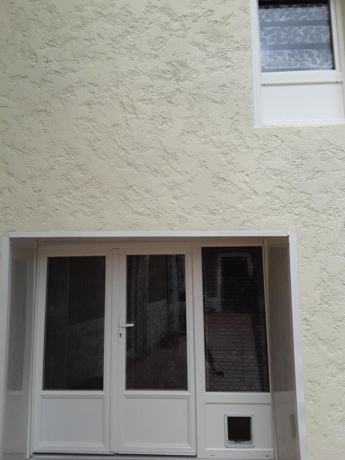 La Chambre D'A Cote Doulezon Exterior photo